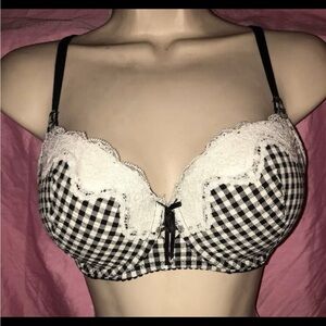 Victoria's Secret checkered push-up bra 34D
